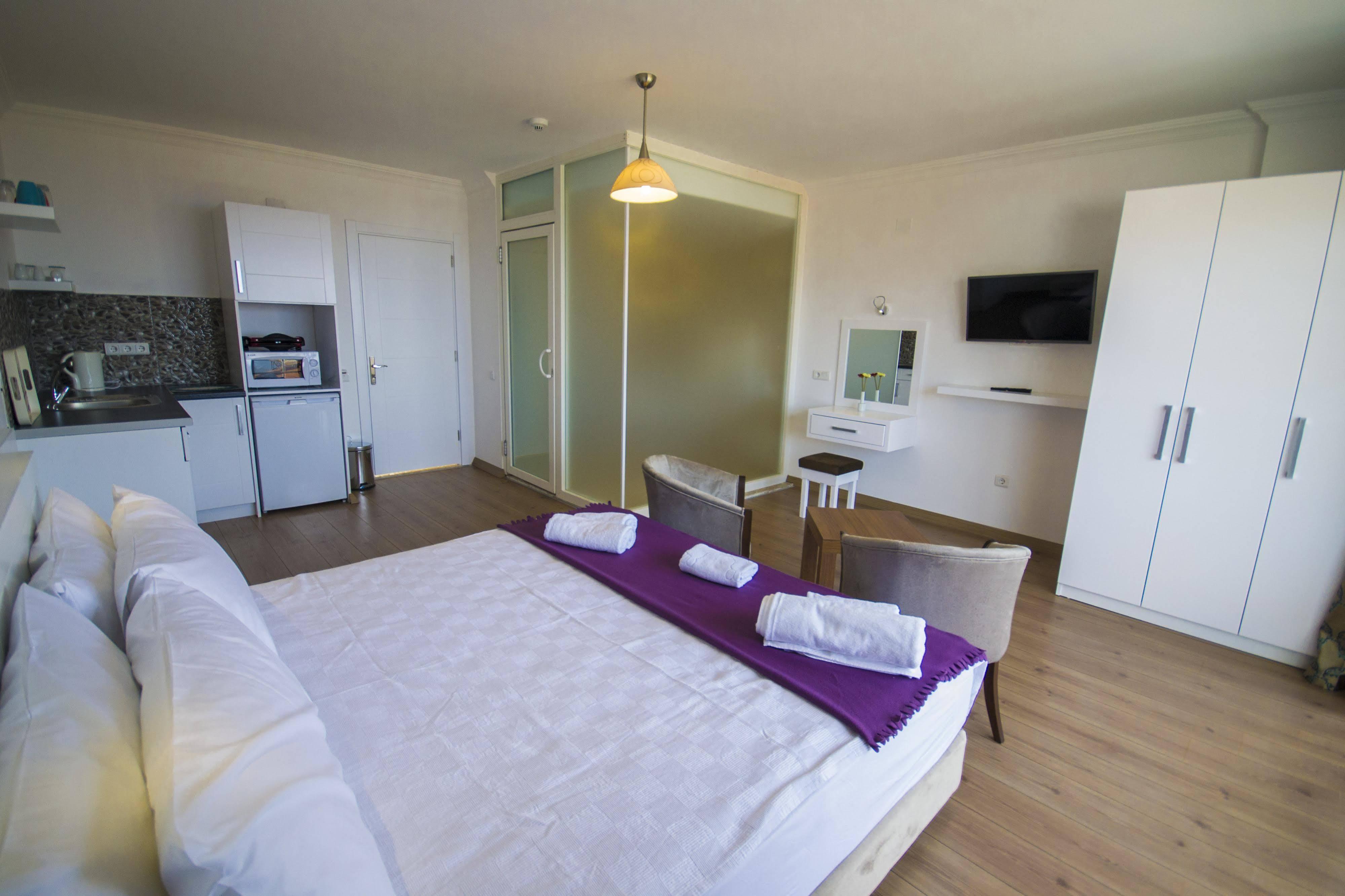 Kelebek Studio Apartments Kalkan Bagian luar foto
