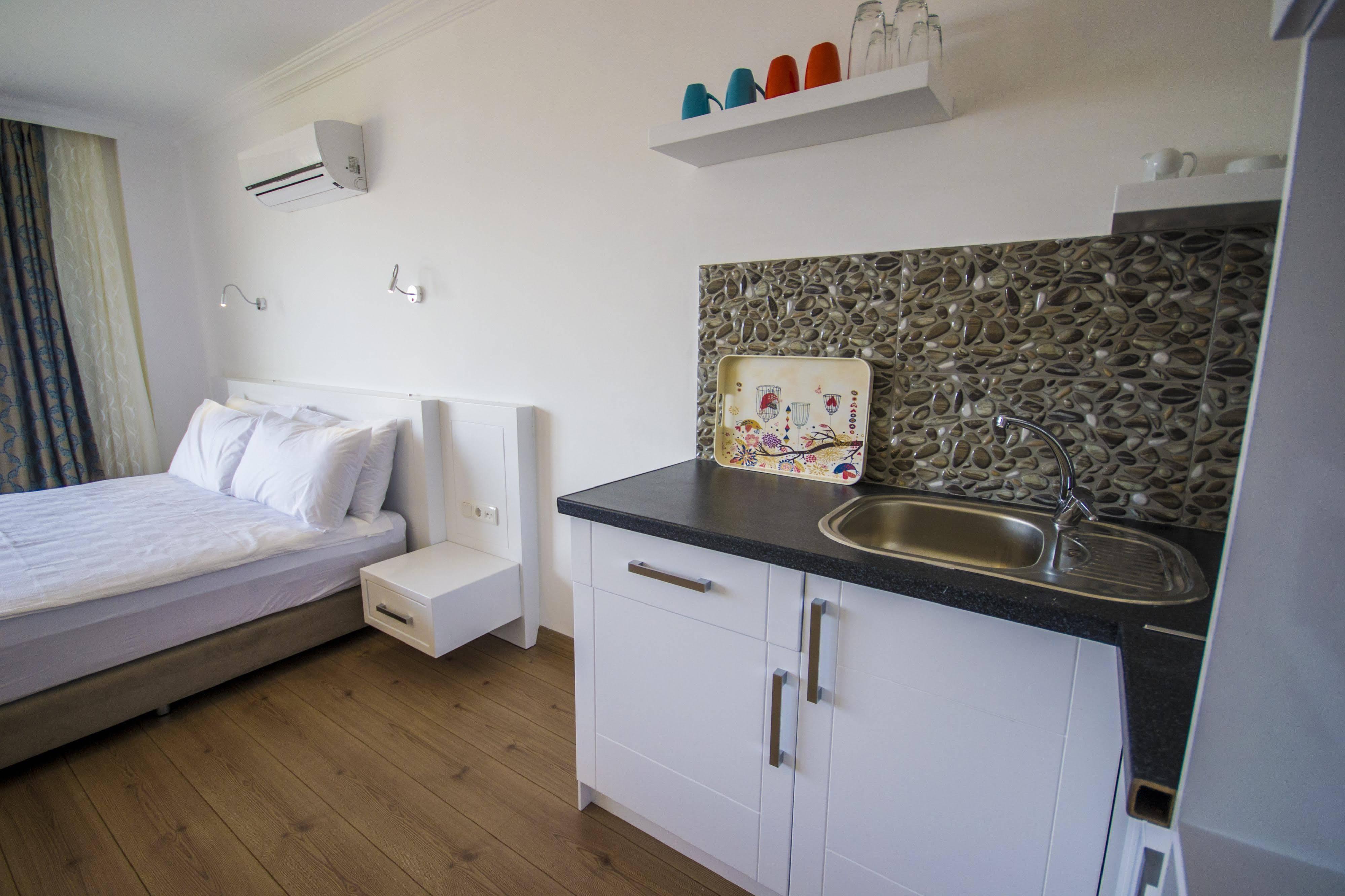Kelebek Studio Apartments Kalkan Bagian luar foto